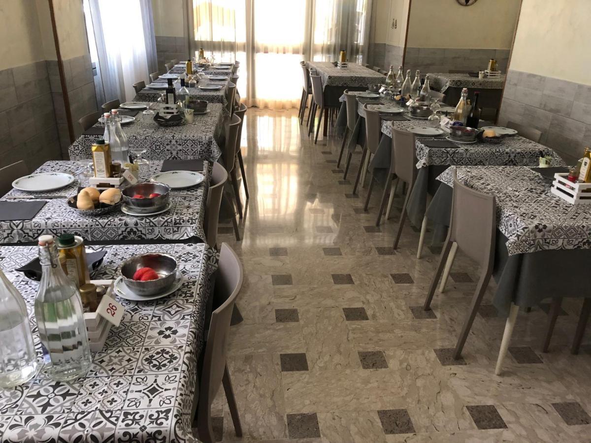 Hotel Grappoli Rimini Eksteriør billede